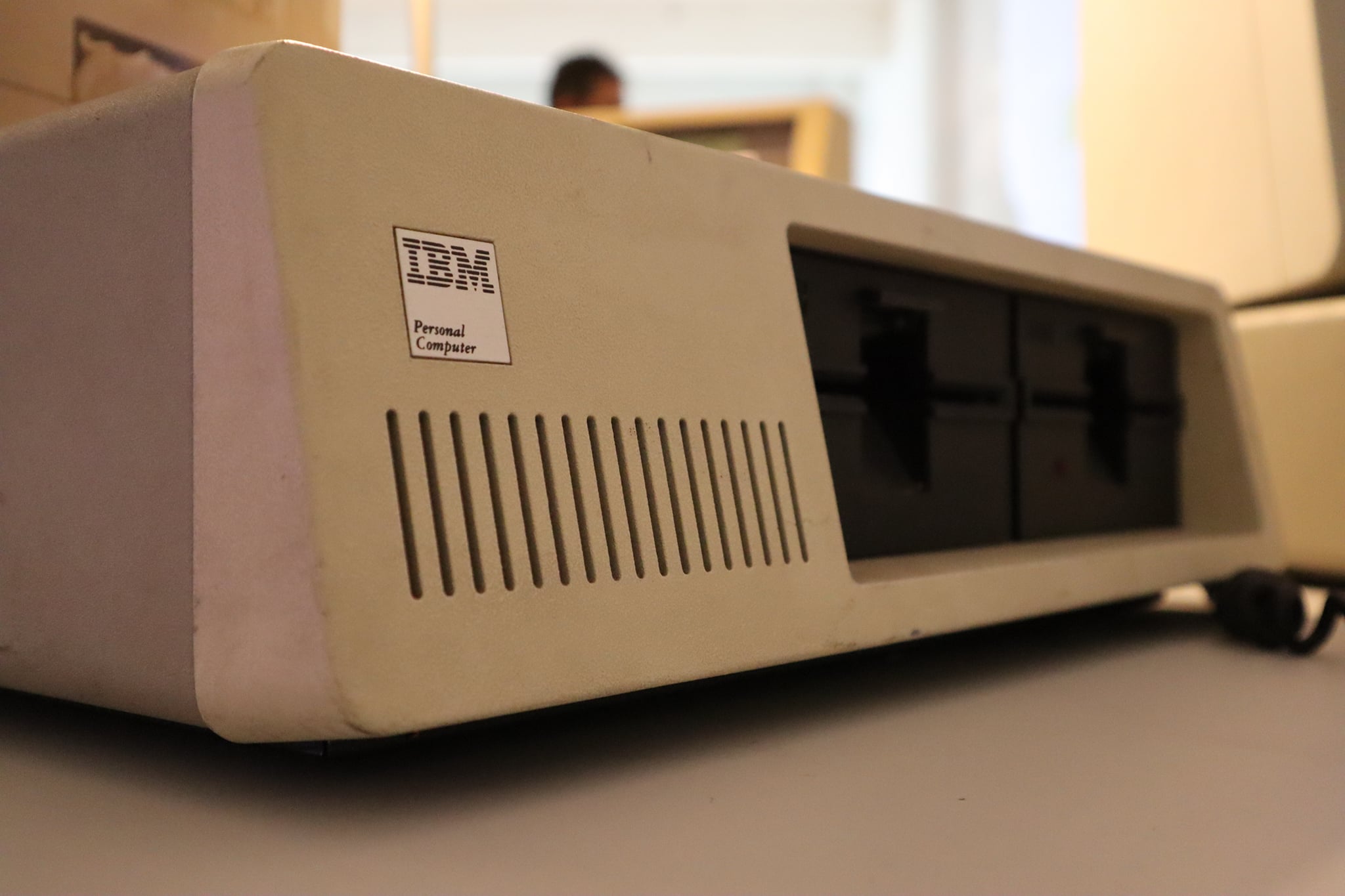 Uno slideshow a fosfori verdi per l’IBM PC 5150